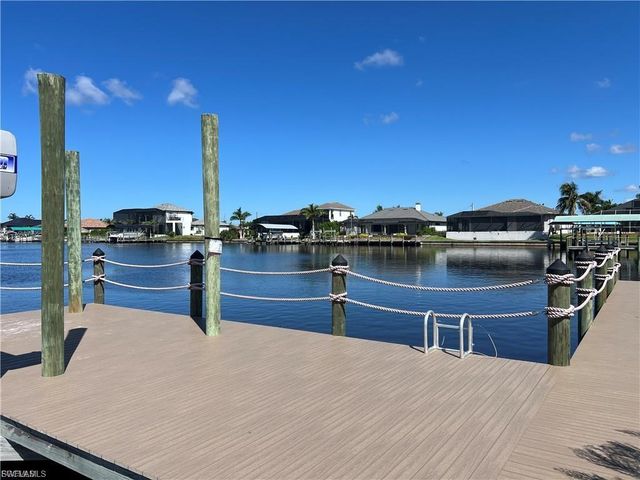 1524 NW 42nd AVE, Cape Coral, FL 33993