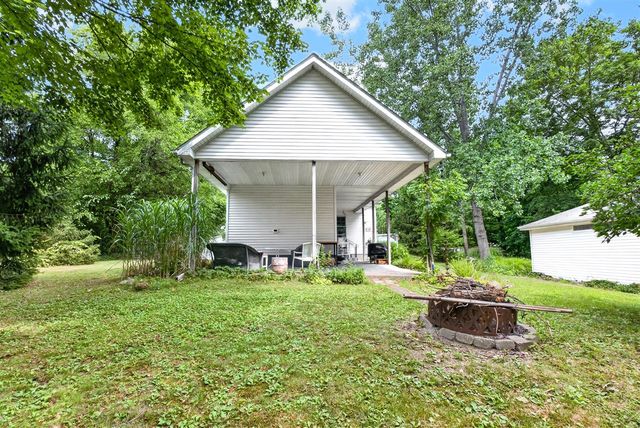 11736 E D Avenue, Richland, MI 49083
