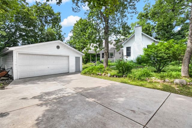 11736 E D Avenue, Richland, MI 49083