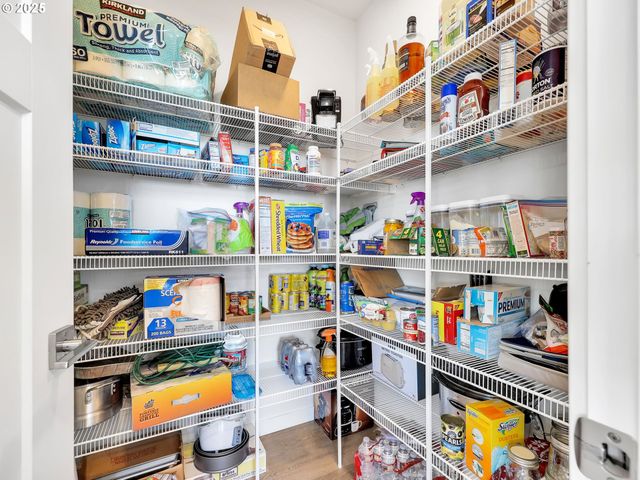 33455 BING Ln, Warrenton, OR 97146