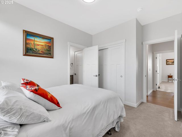 33455 BING Ln, Warrenton, OR 97146