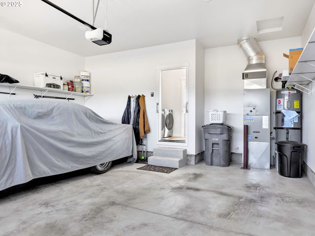 33455 BING Ln, Warrenton, OR 97146