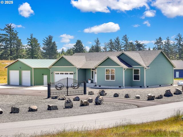 33455 BING Ln, Warrenton, OR 97146