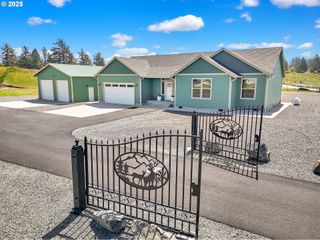 33455 BING Ln, Warrenton, OR 97146