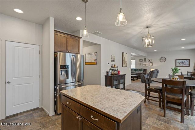 6891 W CHRISTINE ST, Rathdrum, ID 83858