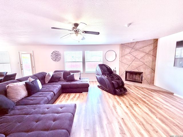 422 Abigail, Converse, TX 78109