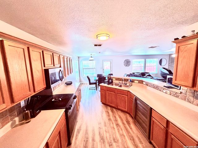 422 Abigail, Converse, TX 78109