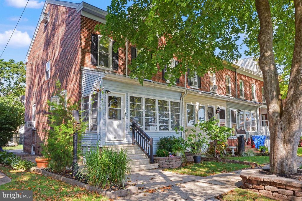 119 2ND AVE, ROEBLING, NJ 08554 — exterior