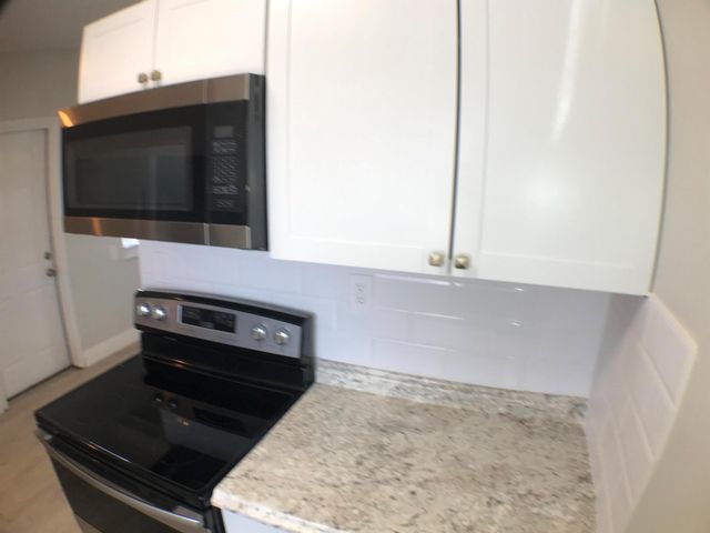 170 Loquate Tree Drive, Lake Worth, FL 33462