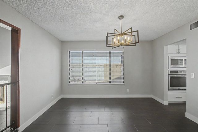 1884 Roxbury Lane, Las Vegas, NV 89119
