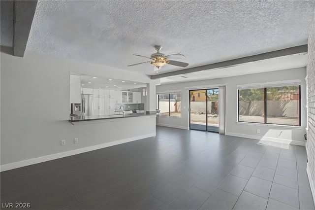 1884 Roxbury Lane, Las Vegas, NV 89119