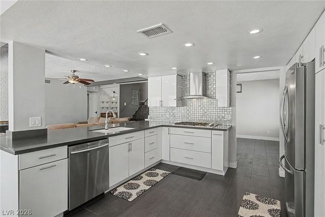 1884 Roxbury Lane, Las Vegas, NV 89119