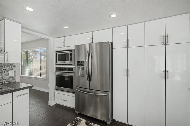 1884 Roxbury Lane, Las Vegas, NV 89119