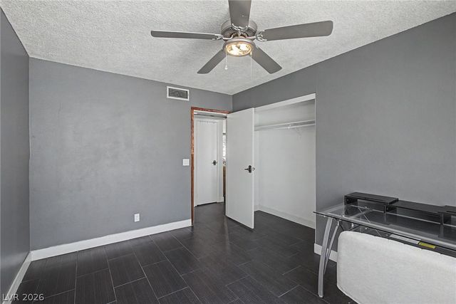 1884 Roxbury Lane, Las Vegas, NV 89119