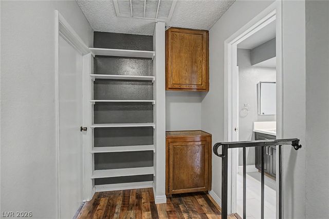 1884 Roxbury Lane, Las Vegas, NV 89119