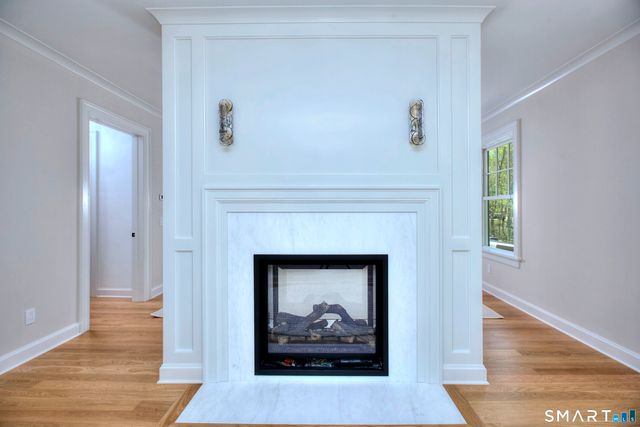 10 Mary Jane Lane, Westport, CT 06880