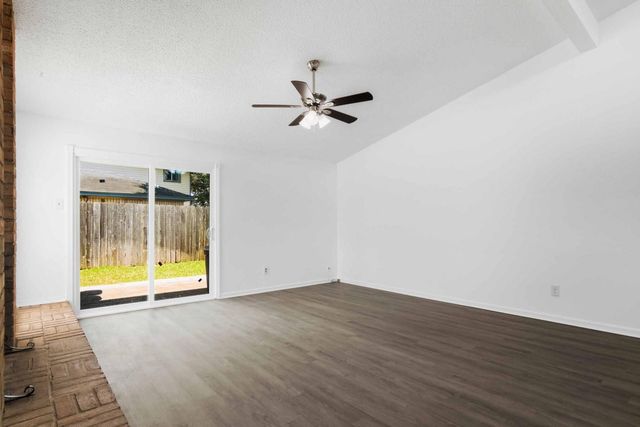 6922 Skyline Park Drive, Katy, TX 77449