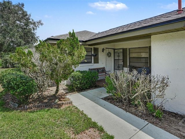 450 SANDESTIN DRIVE, Winter Haven, FL 33884