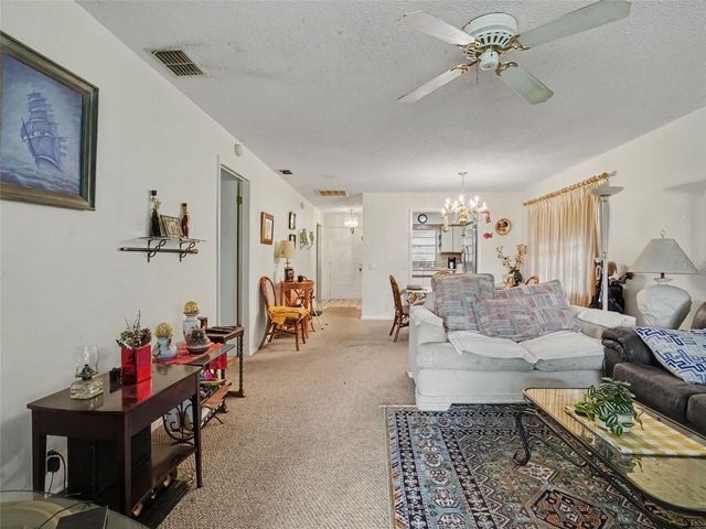 450 SANDESTIN DRIVE, Winter Haven, FL 33884