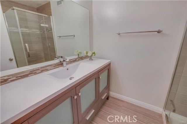 12720 Burbank 114, Valley Village, CA 91607