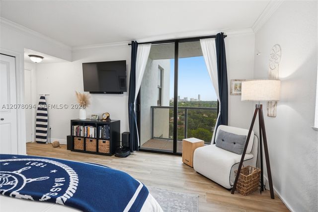 2301 SW 27th Ave 1001, Miami, FL 33145