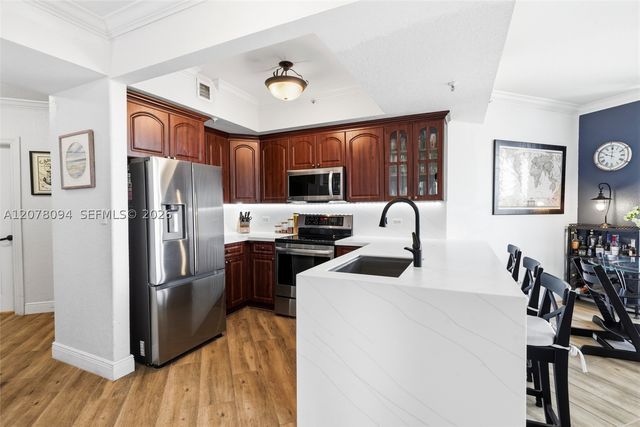 2301 SW 27th Ave 1001, Miami, FL 33145
