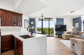 2301 SW 27th Ave 1001, Miami, FL 33145
