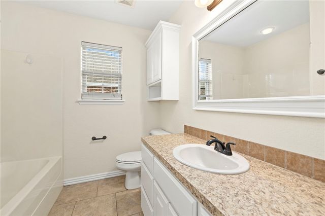 1495 N Corsica, Fayetteville, AR 72704