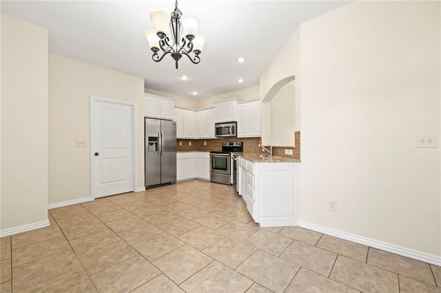 1495 N Corsica, Fayetteville, AR 72704