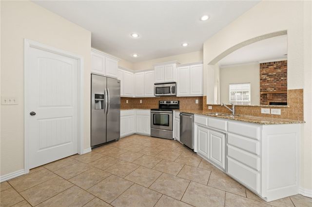1495 N Corsica, Fayetteville, AR 72704