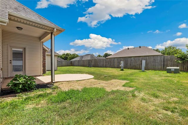 1495 N Corsica, Fayetteville, AR 72704