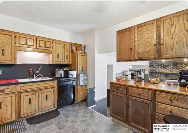 12910 Courtney Drive, Bellevue, NE 68123