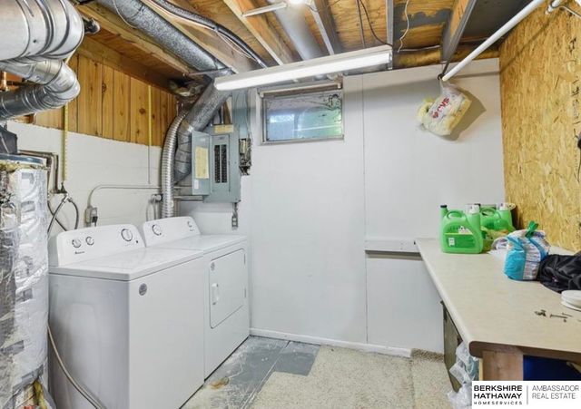 12910 Courtney Drive, Bellevue, NE 68123