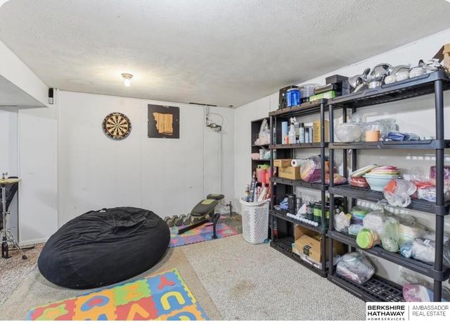 12910 Courtney Drive, Bellevue, NE 68123