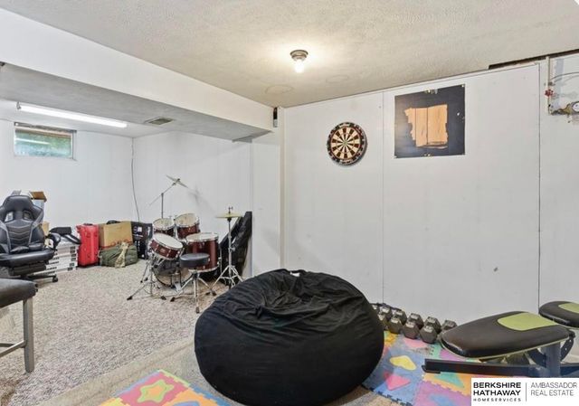 12910 Courtney Drive, Bellevue, NE 68123
