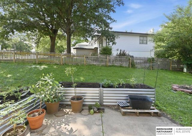 12910 Courtney Drive, Bellevue, NE 68123