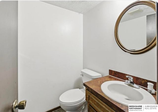 12910 Courtney Drive, Bellevue, NE 68123