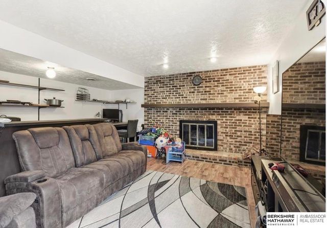 12910 Courtney Drive, Bellevue, NE 68123