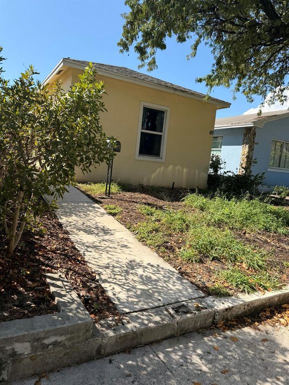 611 N F Street, Lake Worth Beach, FL 33460