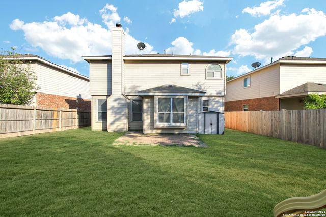 8615 Tioga, Helotes, TX 78023