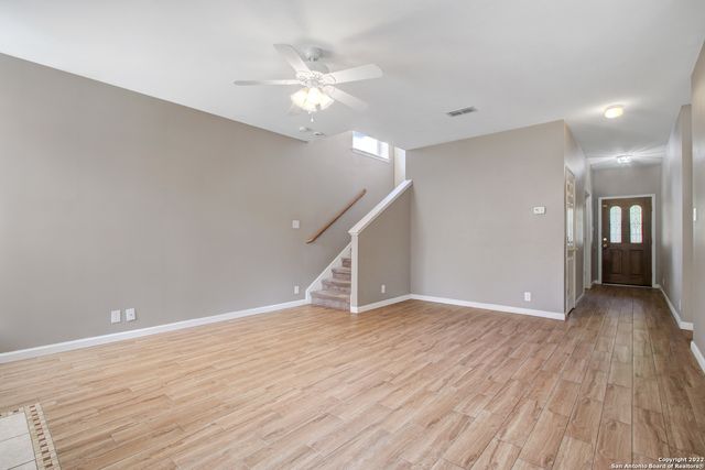 8615 Tioga, Helotes, TX 78023