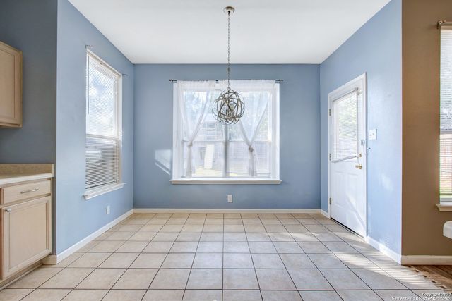 8615 Tioga, Helotes, TX 78023