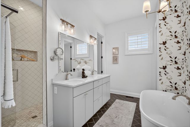 410 N 36th Street, Cumming, IA 50061