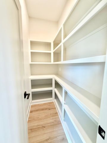 14104 E Willowgreen Ct, Wichita, KS 67230