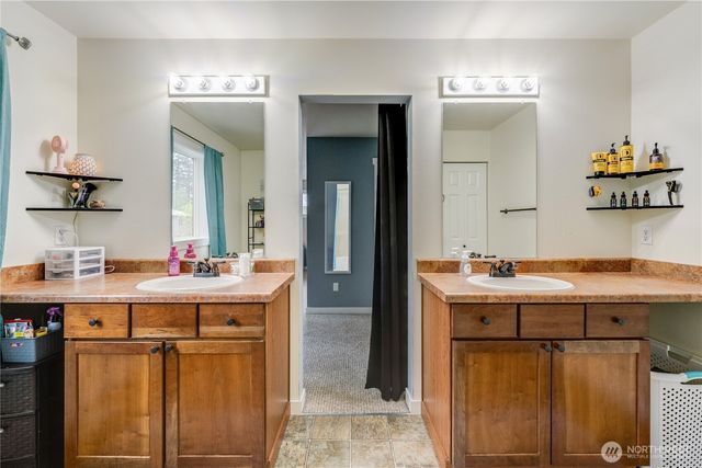 7709 86th Avenue NE, Marysville, WA 98270