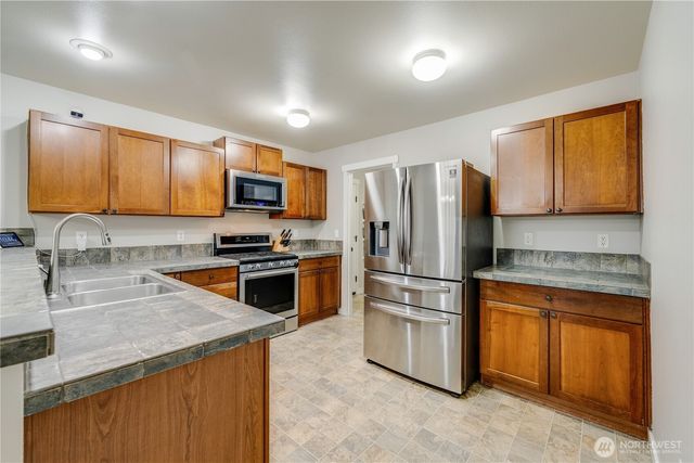 7709 86th Avenue NE, Marysville, WA 98270