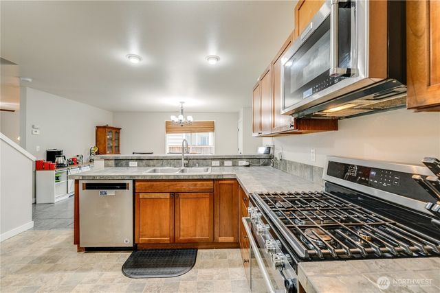 7709 86th Avenue NE, Marysville, WA 98270