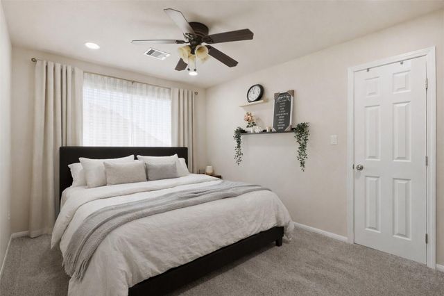 8806 Willow Wind Lane, Houston, TX 77083