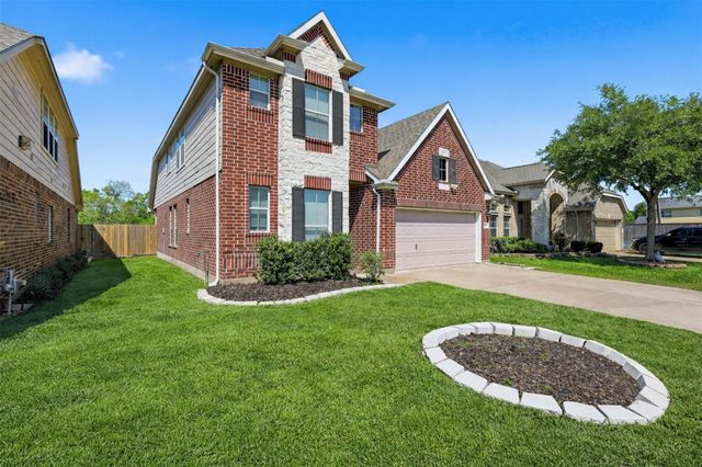 8806 Willow Wind Lane, Houston, TX 77083