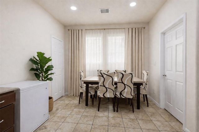 8806 Willow Wind Lane, Houston, TX 77083